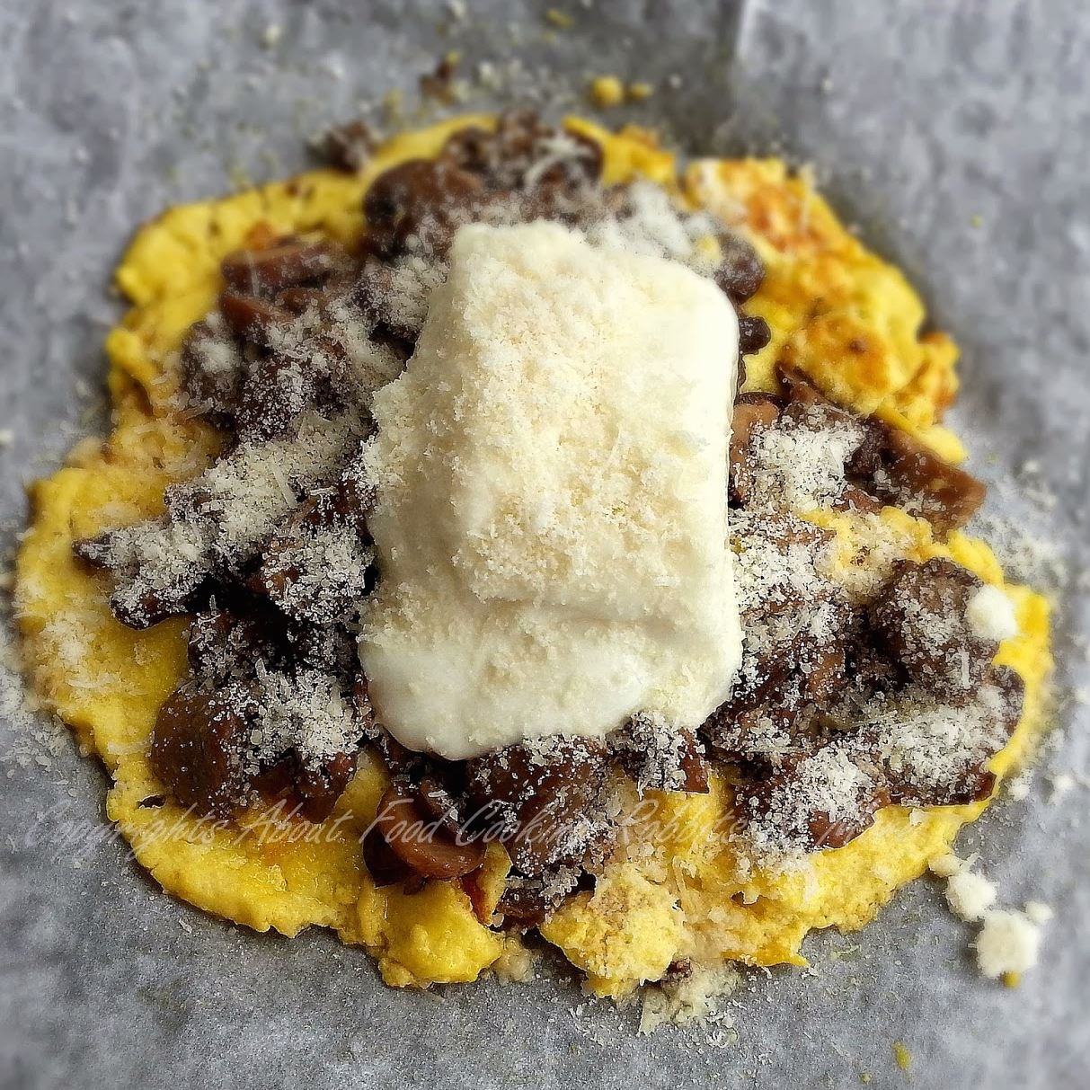 Frittata al Parmigiano con Funghi Trifolati e Robiola al Forno